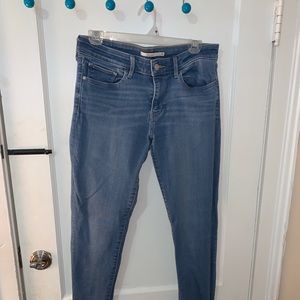 Levi’s 711 skinny jeans